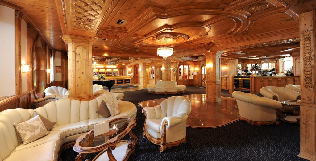 Hotel Vier Jahreszeiten Silandro Esterno foto