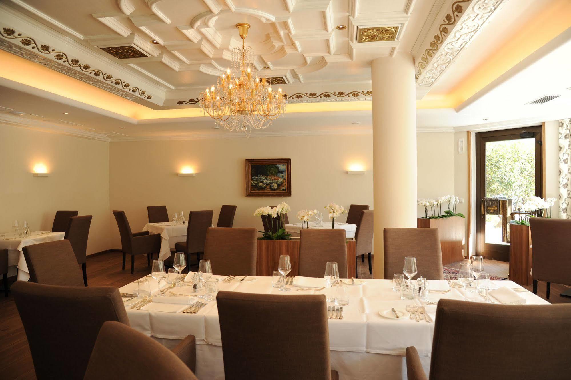 Hotel Vier Jahreszeiten Silandro Esterno foto